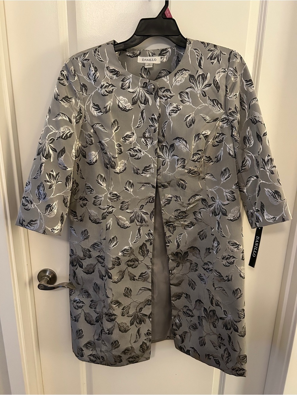 Danillo Silver Floral Jacquard Coat